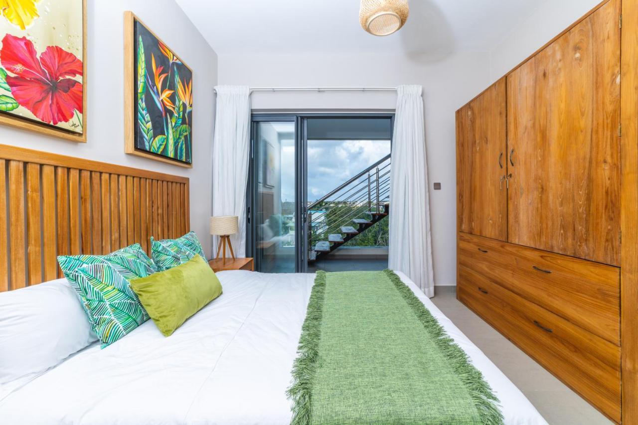 One Bay Residence Unit 15 - Penthouse With Private Roof Top, Jacuzzi And Sea View Grand Baie Exterior foto