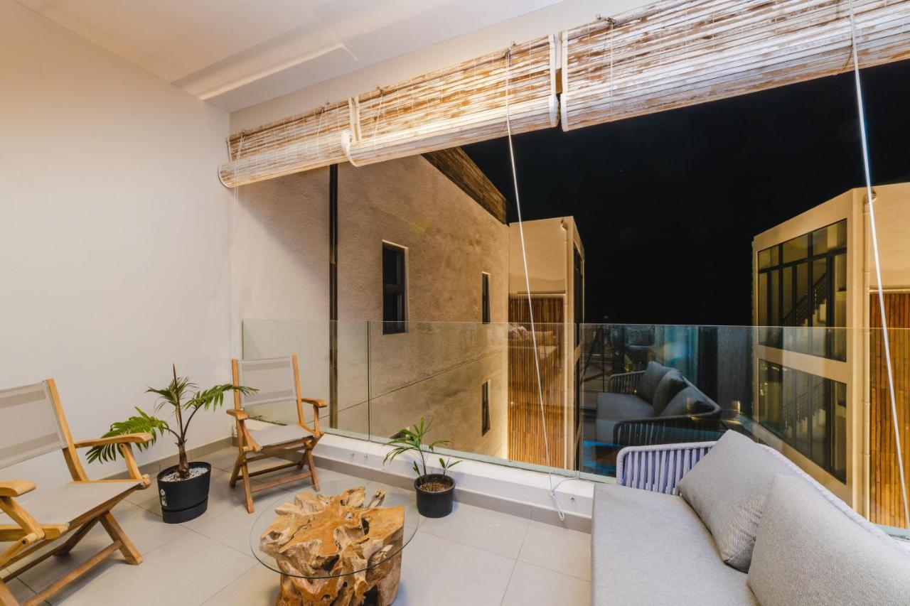 One Bay Residence Unit 15 - Penthouse With Private Roof Top, Jacuzzi And Sea View Grand Baie Exterior foto