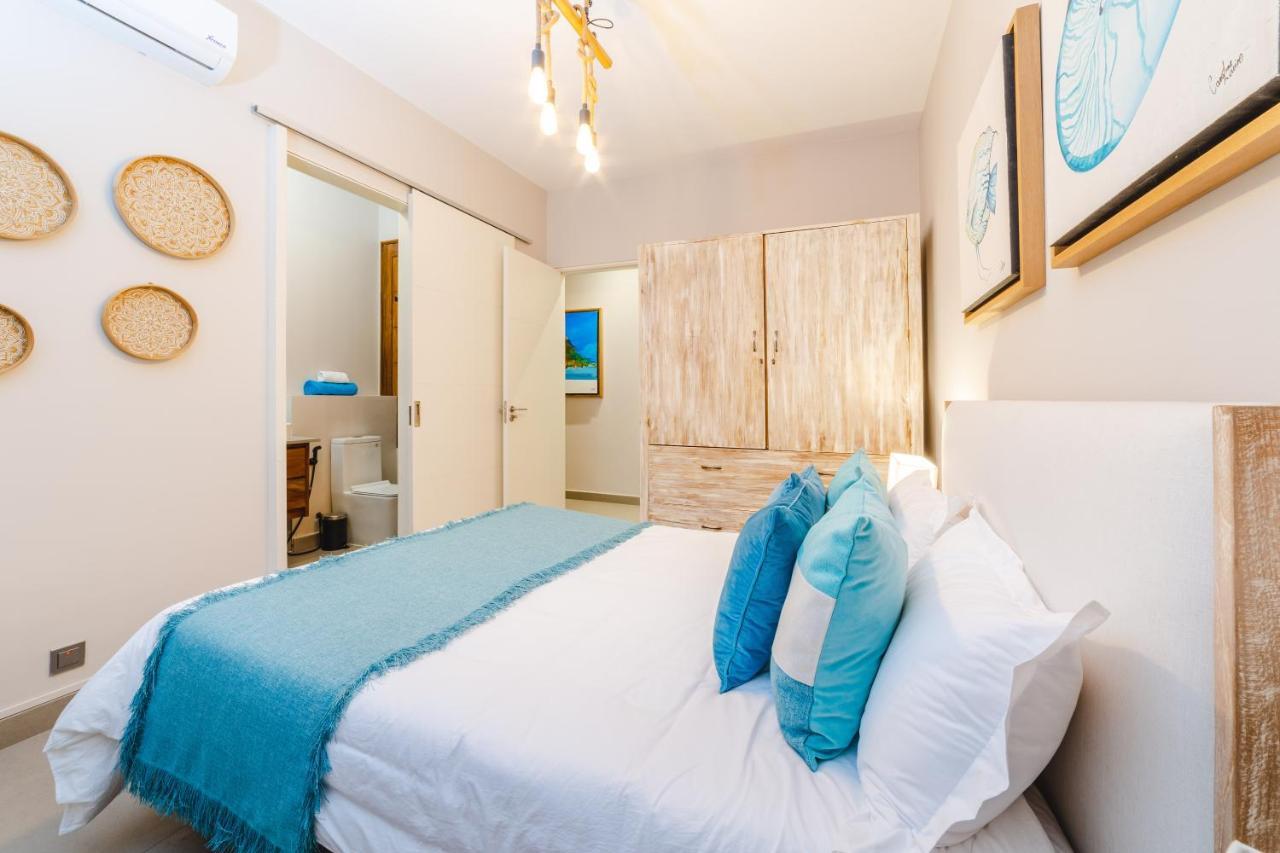 One Bay Residence Unit 15 - Penthouse With Private Roof Top, Jacuzzi And Sea View Grand Baie Exterior foto